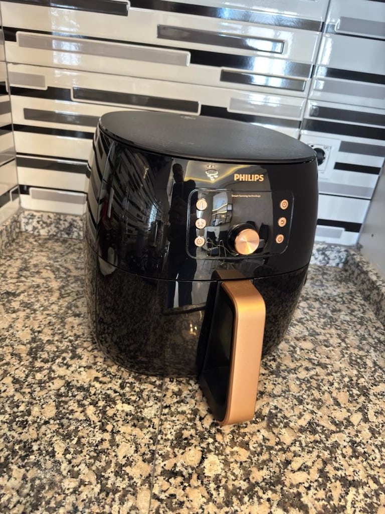 Temiz az kullanılmış Philips HD9867/90 Premium Airfryer XXL Fritöz - 2