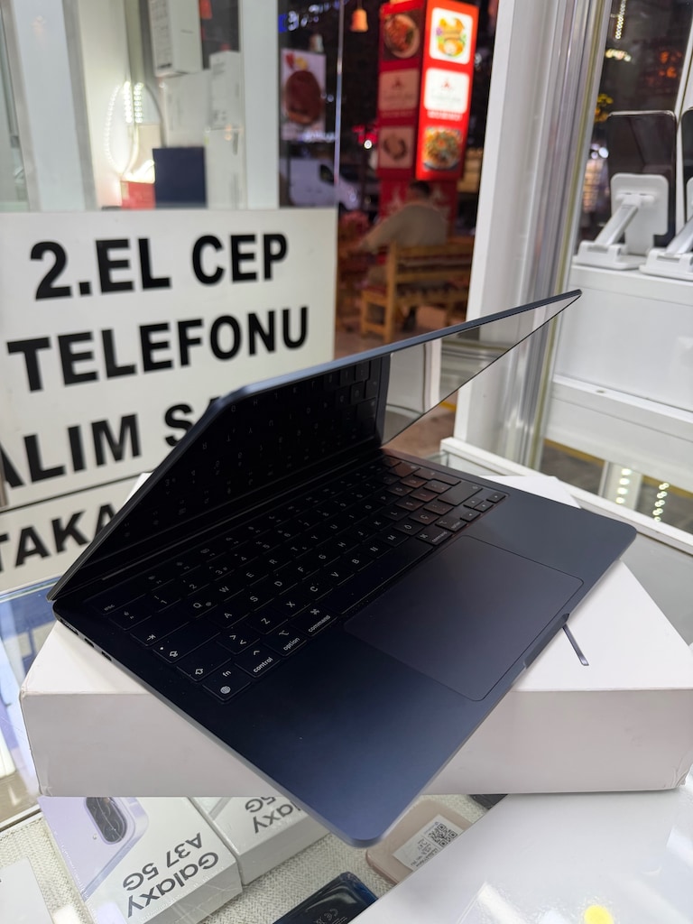 MACBOOK AİR M2 256/16 13 İNC 7 AYLIK TR! - 5