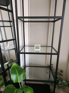 ikea camlı rafli vitrin - 2