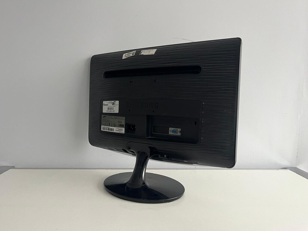 Dell OptiPlex 710 İ3 3220 8Gb Ram 250Gb Hdd 19" Monitör - 11