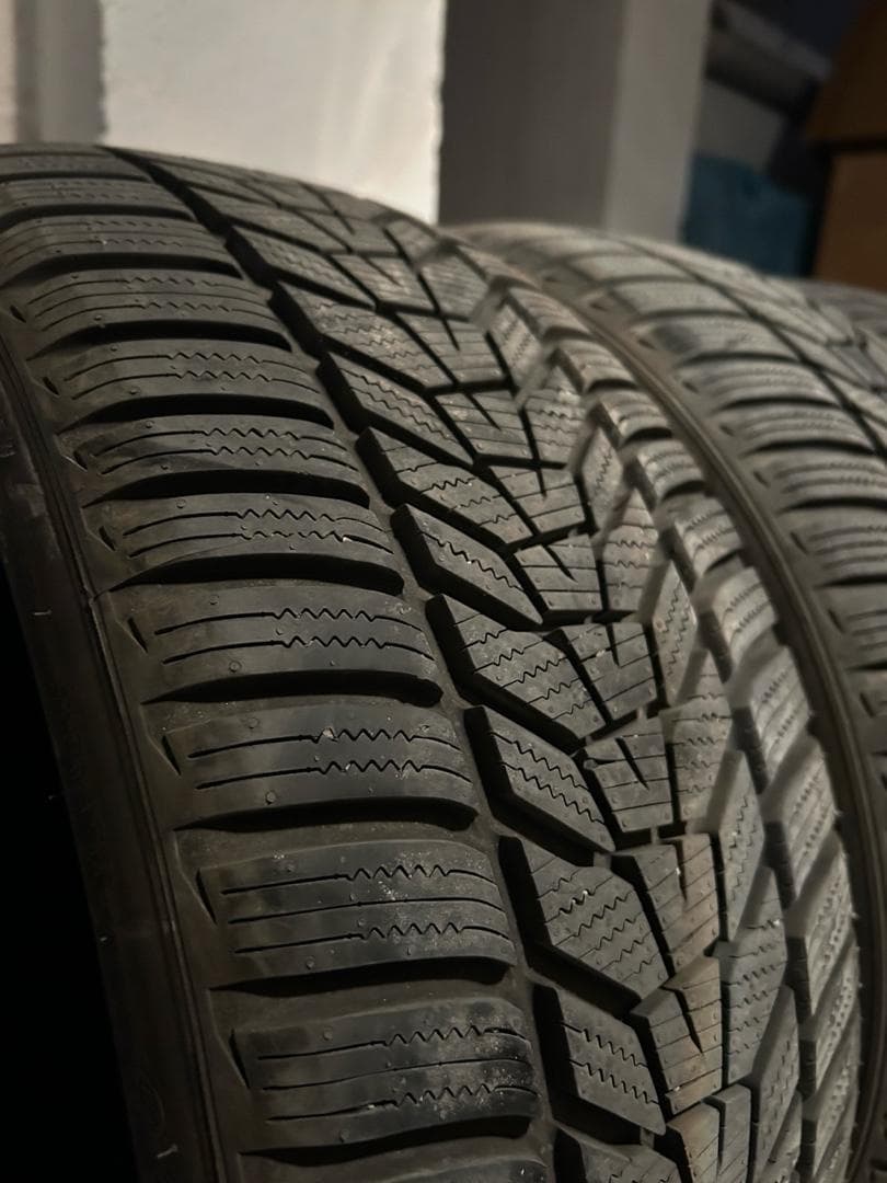 Hankook 215/40R18 Kış Lastik Takımı (2023 Tarihli) - 4
