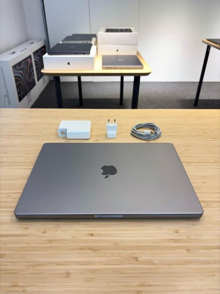 MacBook Pro (M2 Pro) 16/512 | 16inc | 19GPU Versiyon Sorunsuz - 5