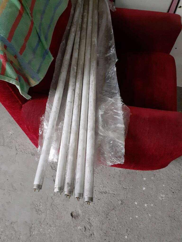 5 adet 120cm lik flörasan lamba. - 2