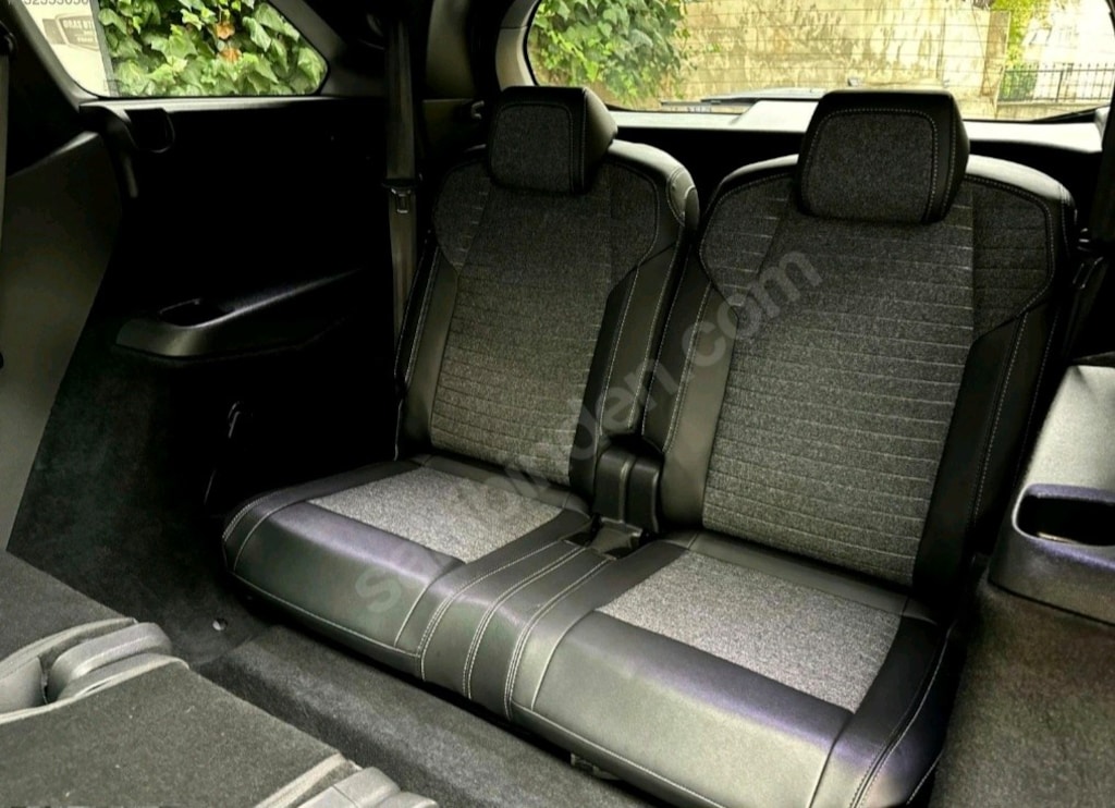 PEUGEOT 5008 1.2 HYBRID - 8