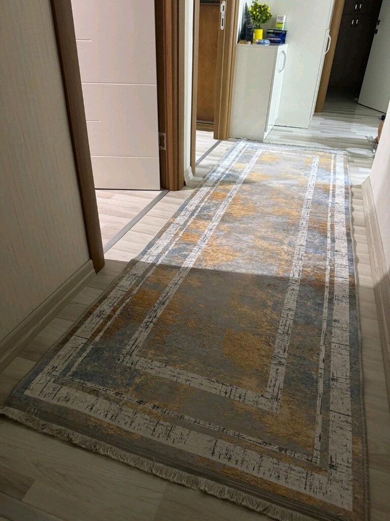 iki parça tertemiz halı - 5