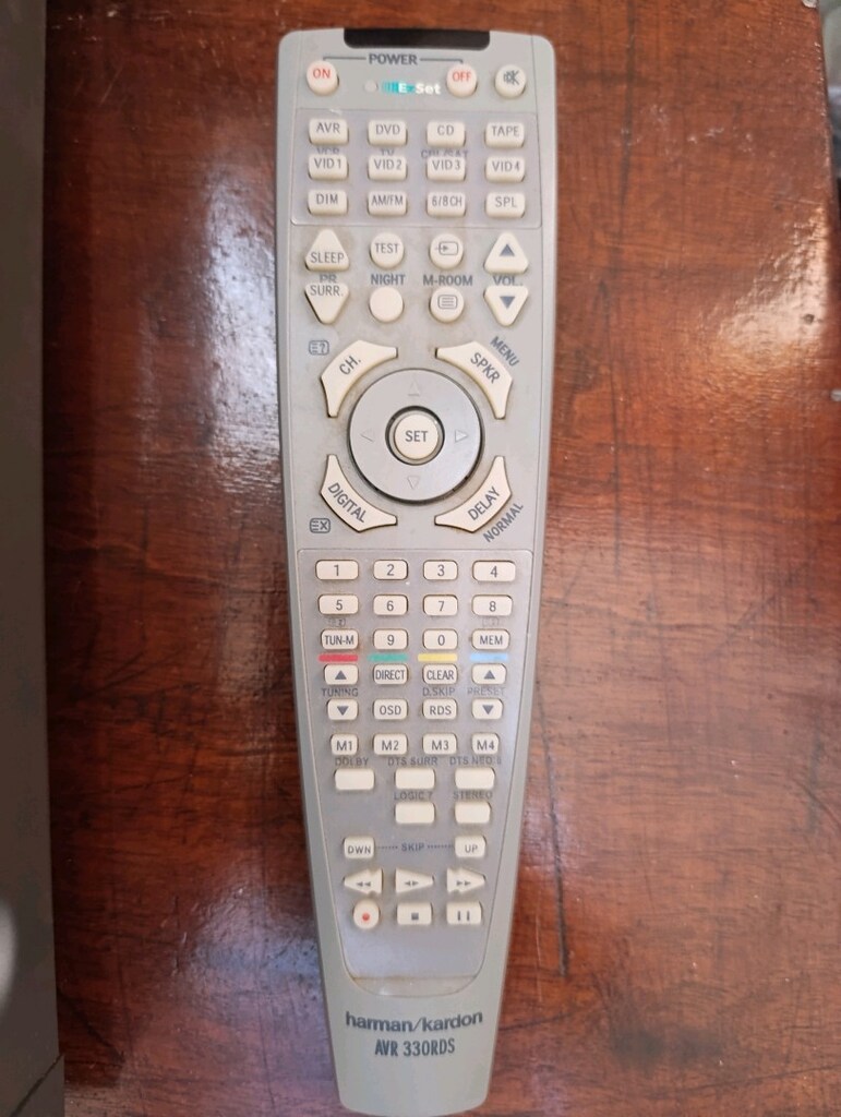 Harman Kardon AVR 330 - 6
