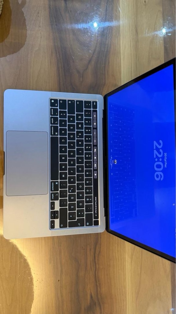 Macbook Pro - 5