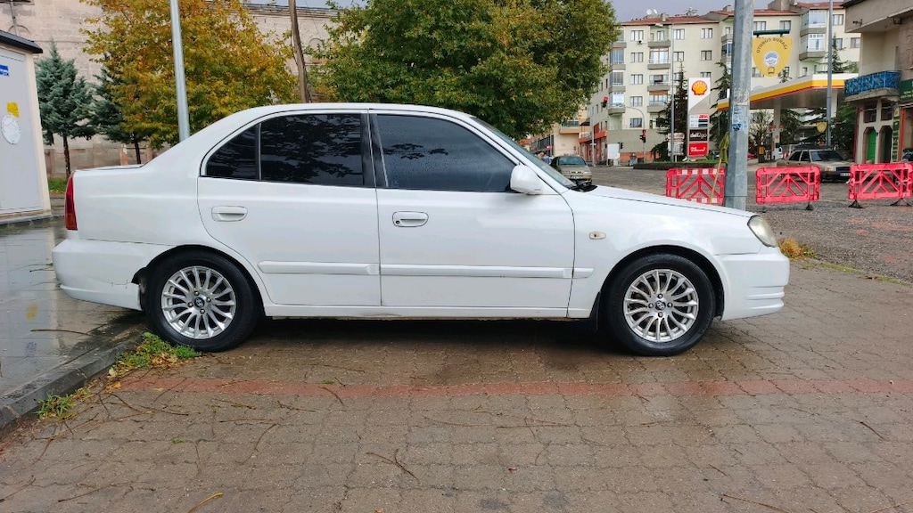 Hyundai admire 1.6 - 6