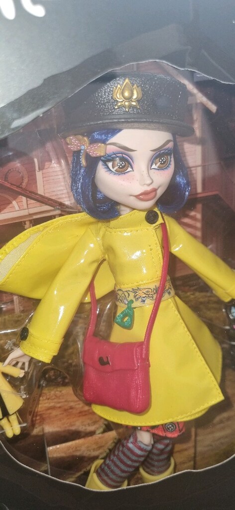 Monster High Collector Caroline Doll - 3