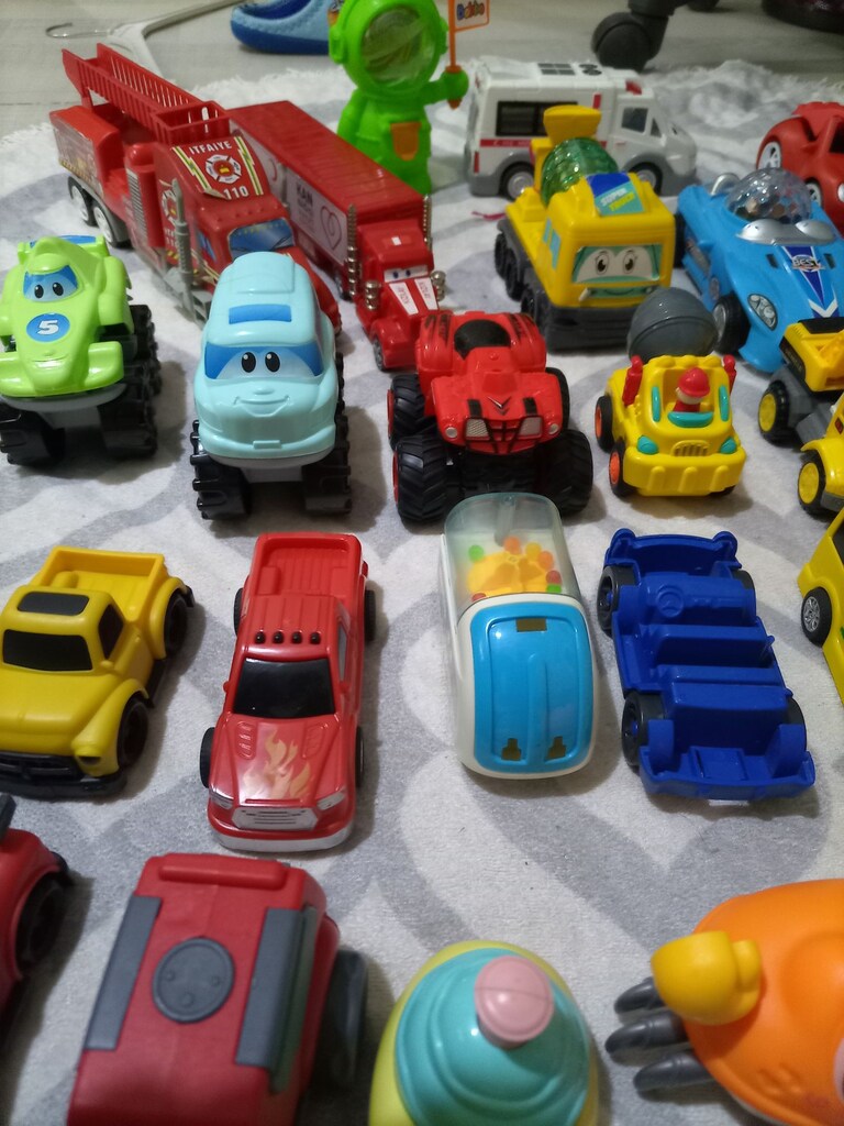 2 Küçük Oyuncaklar 32 Parça Takas olur - 6