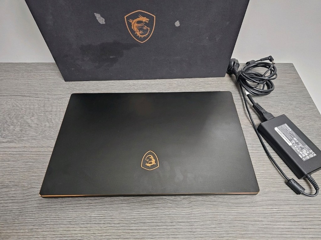 MSİ STEALTH DEV EKRAN OYUNCU BİLGİSAYARI - 8