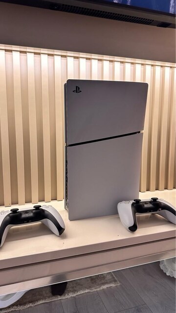 Playstation 5 Slim Kasa Çift Kol Sıfır gibi tertemiz Az kullanılmış