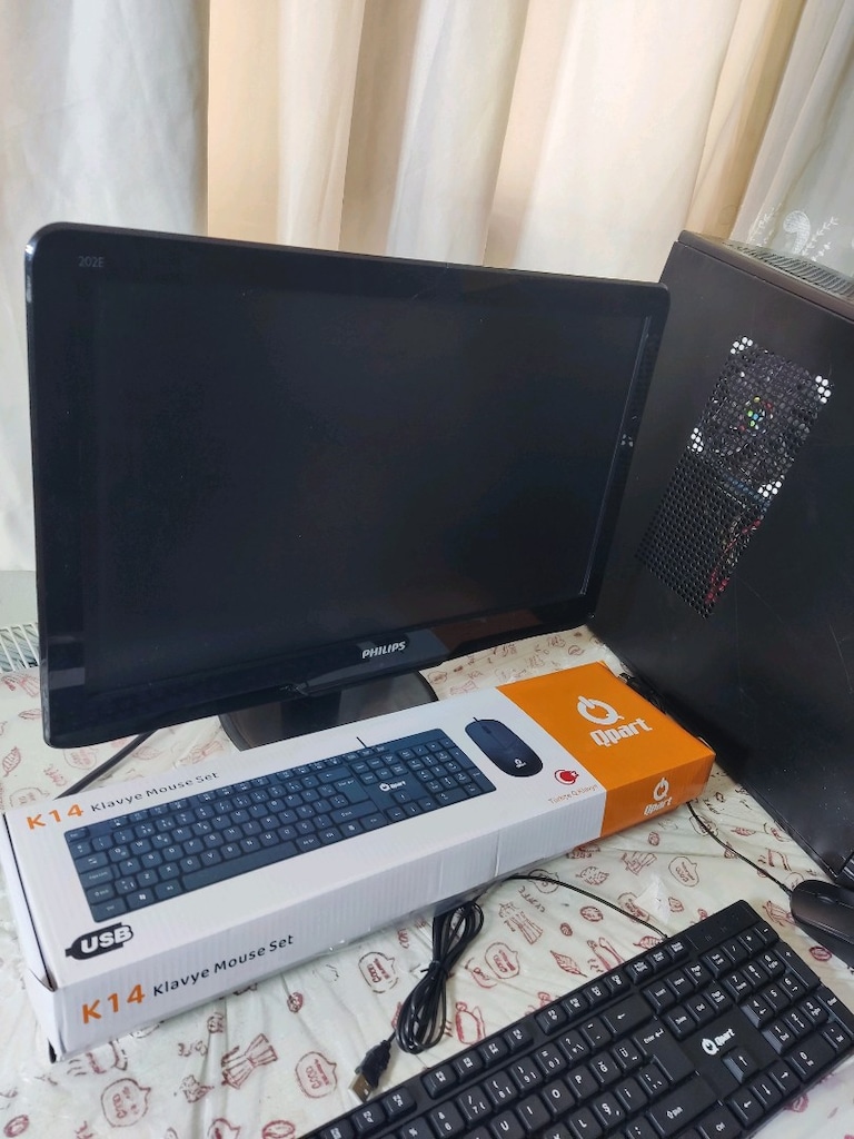 AMD 8320 4.20 işlemci 8+4 çekirdek 8gb ram performans 4 GB 128 bi - 9