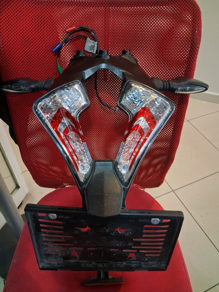 BAJAJ PULSAL RS 200 ARKA KUYRUK STOP LAMBASI VE STOP KOMPLE - 5