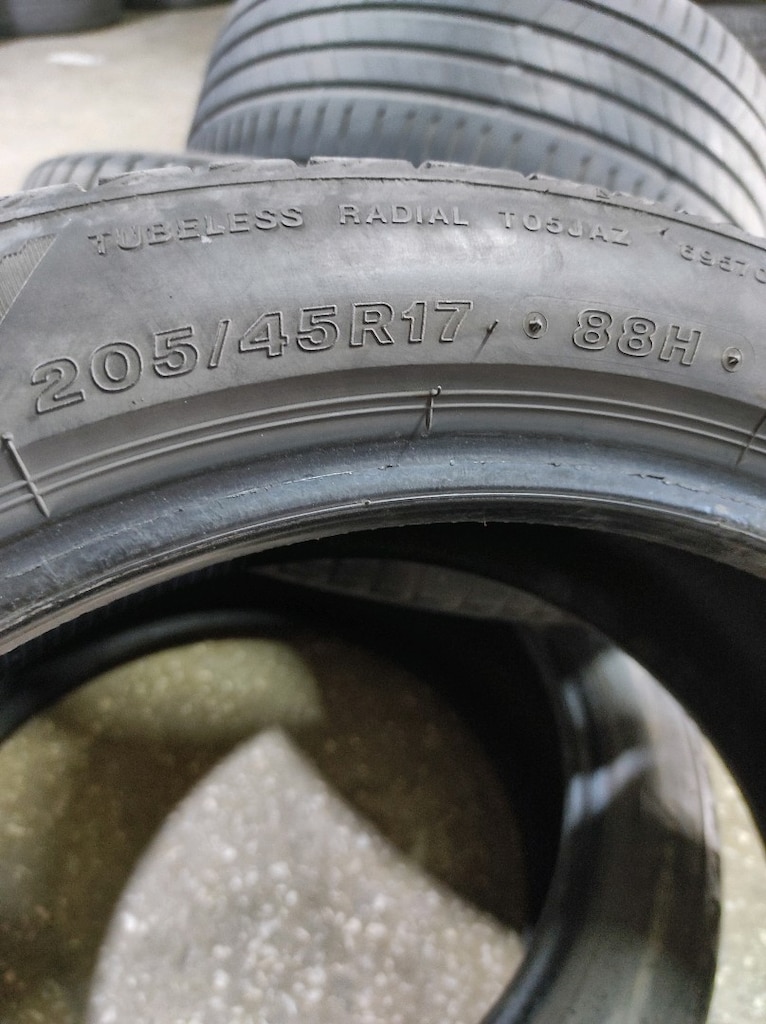 205-45-17 Bridgestone 1 adet yazlık lastik (tarih:2021) - 5