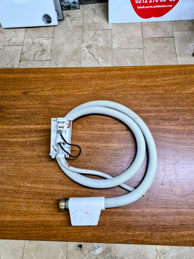 Bosch SGS55E02TR Bulaşık Makinesi Aquastop Ventili ve Hortumu - 4