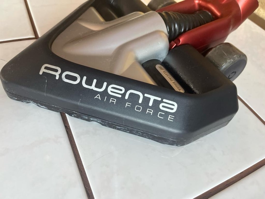 Rowenta RS-RH5167 Dikey Süpürge Başlık üçgen şeklinde - 2
