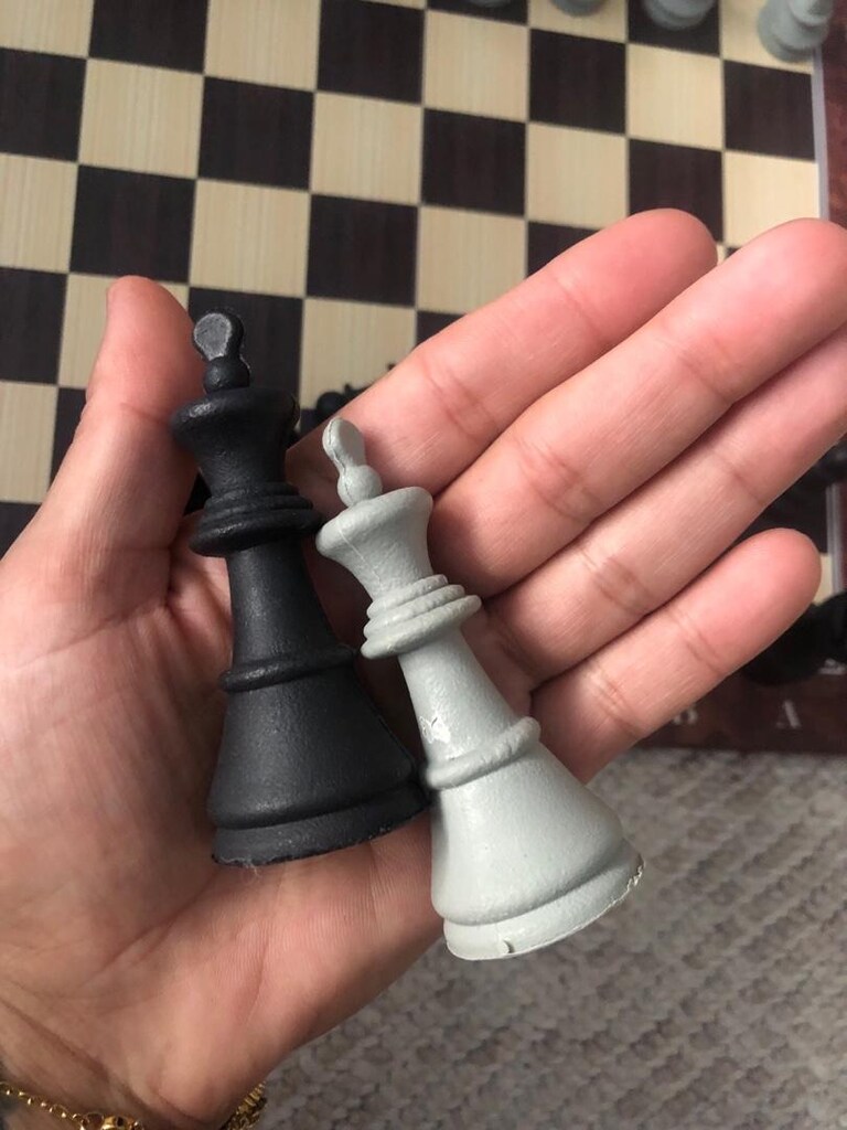 Klasik satranç oyunu, hem eğitici hem de eğlenceli bir seçenektir. Tüm - 7