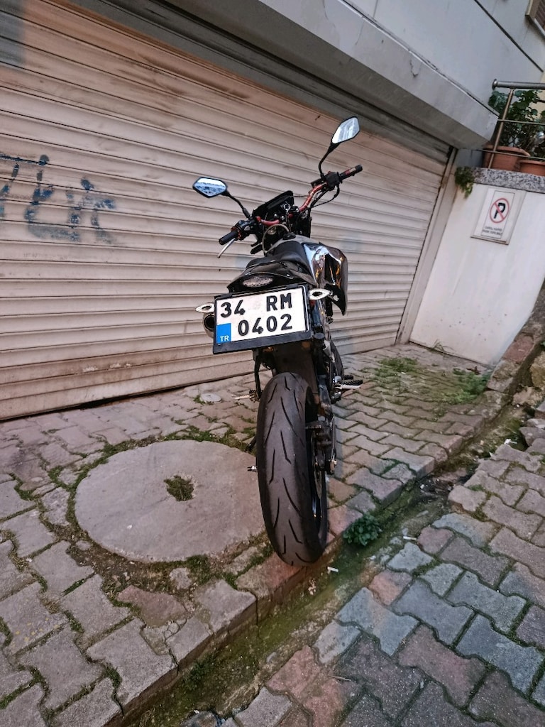 HUSQVARNA 610 SM SUPERMOTO - 2