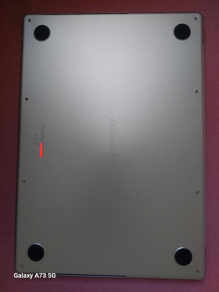 Apple Macbook Pro M5 - 2