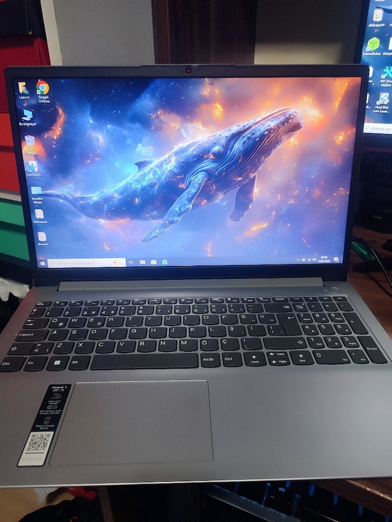 Lenovo Laptop - 2