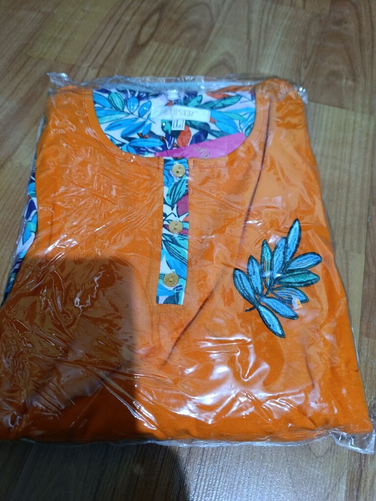 Kadın kısa kollu çiçekli pijama takımı - 3