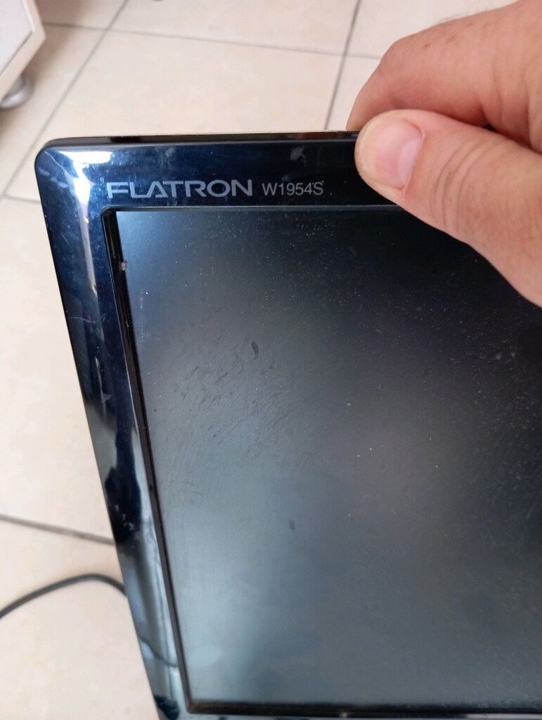 Satılık Lg flatron w1954s - 2