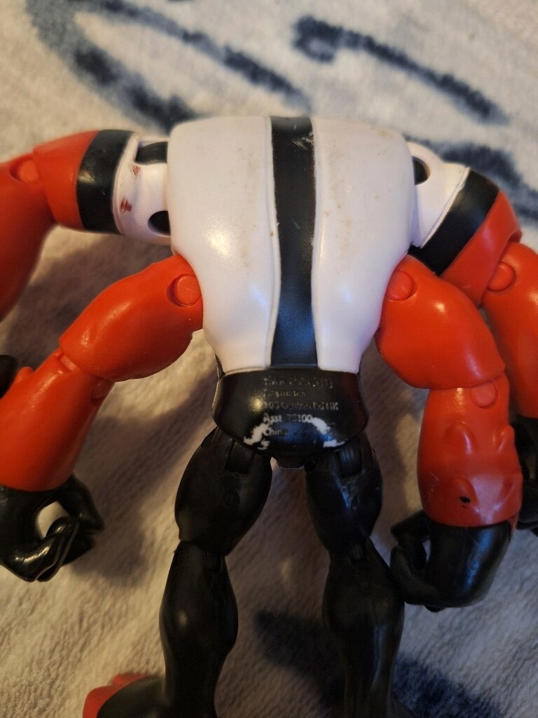 ben 10 figür - 4