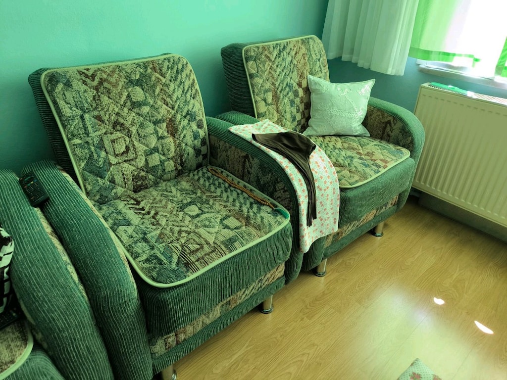 Koltuk takımı 2 adet 3`lü Çekyat 2 adet Berjer - 2