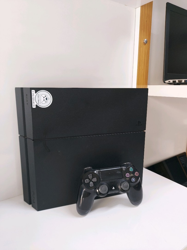 Garantili 1Tb Playstation 4 - 2