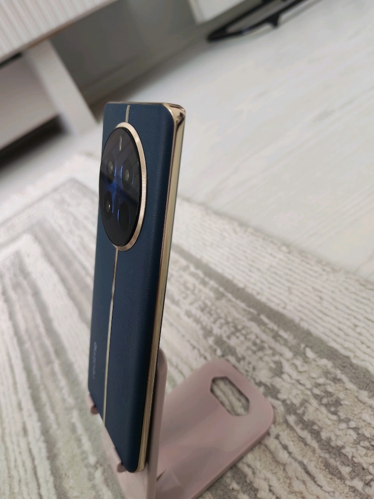 TERTEMİZ SORUNSUZ YURTİÇİ GARANTİLİ REALME 12PRO 8+8/256GB - 3