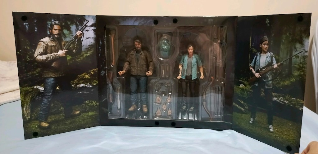 The Last of Us Part II Ultimate Joel & Ellie 2-Pack - 3