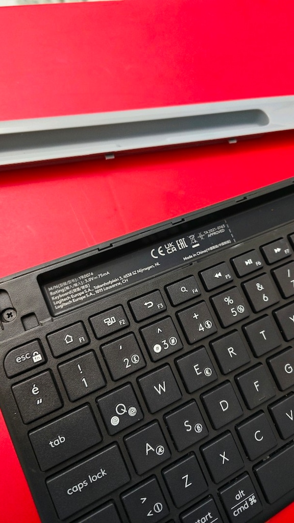 Logitech K580 Slim Multi-Device Kablosuz Türkçe Q Klavye (USB Alıcılı) - 7