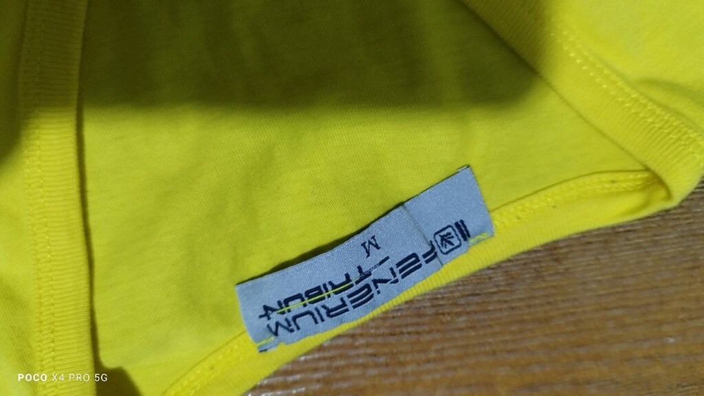 #Fenerium şık tshirt..Feneriumda çok pahalıdır..Önde ufak leke. - 5