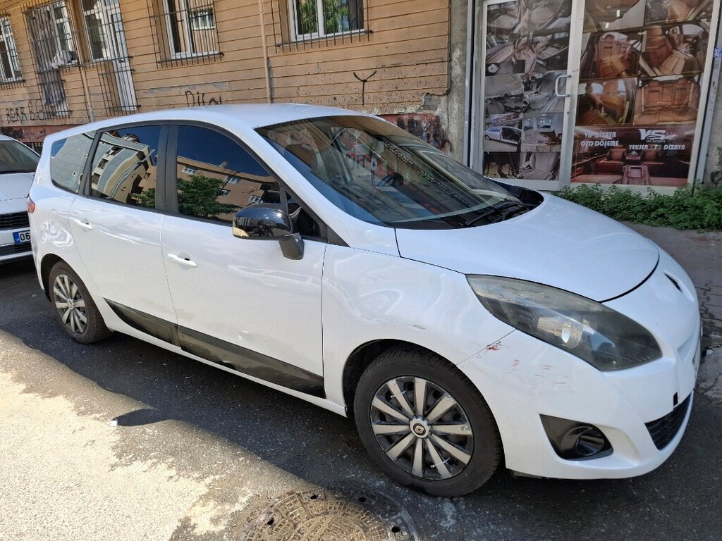 Renault GRAND SCENIC