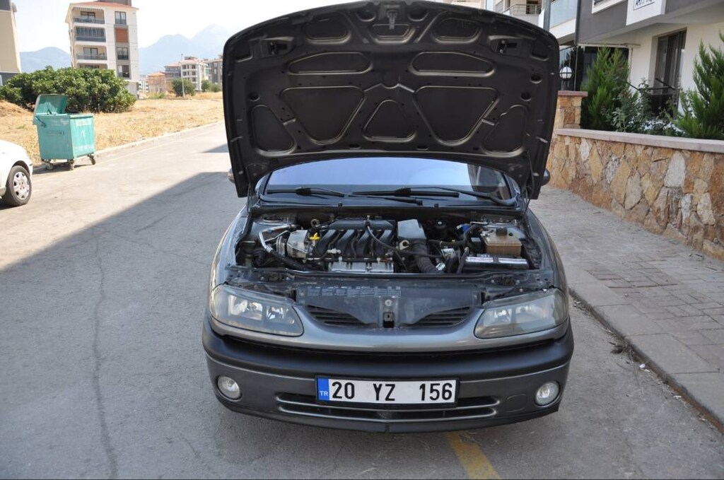 Reanult laguna 1.8 16v rxe - 10