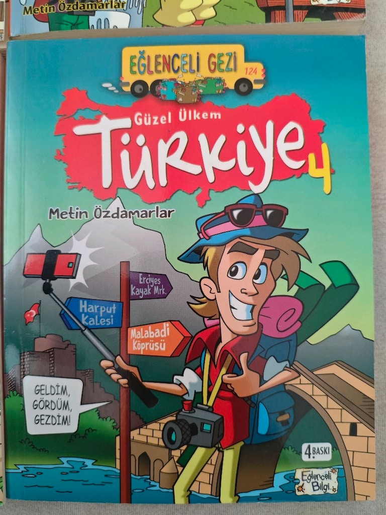 4 adet hikâye kitabı, - 5
