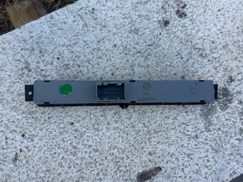Linea 4 Lü Düğme Grubu Orjinal Lancia - 4