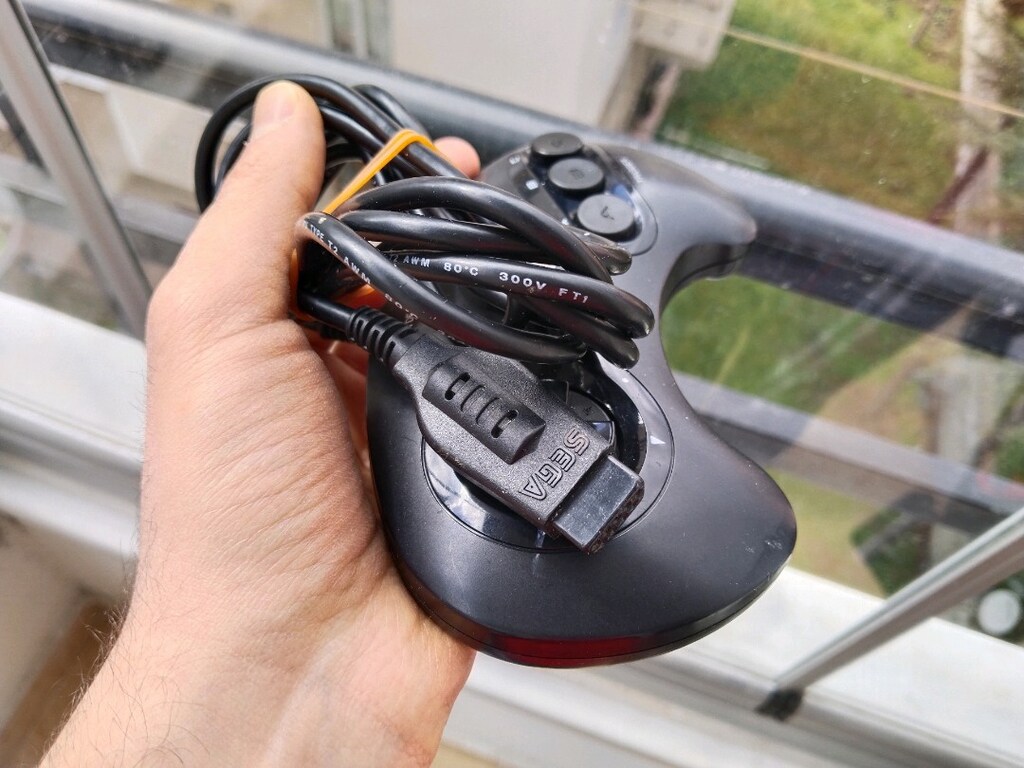 Sega Mega Drive Gri Tuş Kontrolcü Kol - 3