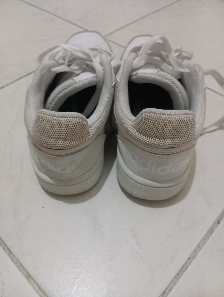 Beyaz Adidas Ayakkabı - 3
