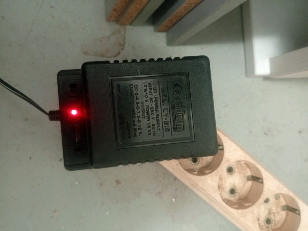 satılık dereceli adaptör 3.4.5.6.7.8.12 volt - 3