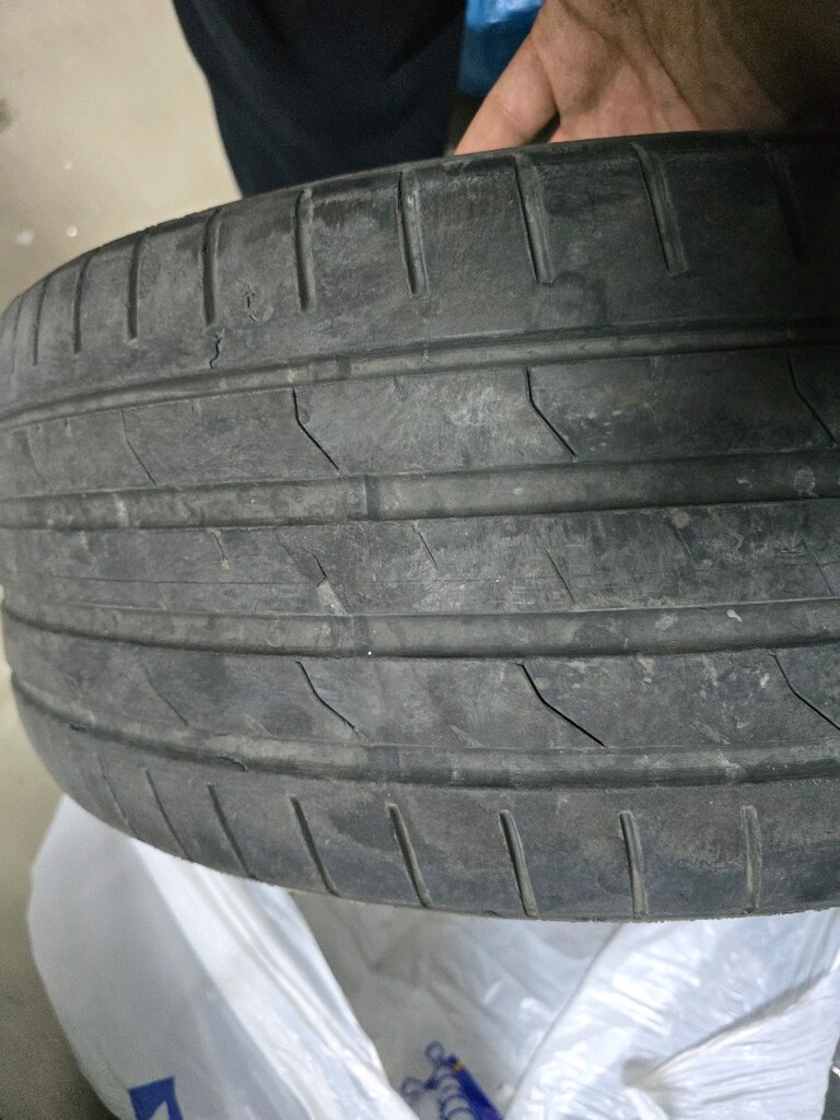 225 45r 17 Çıkma lastik - 2