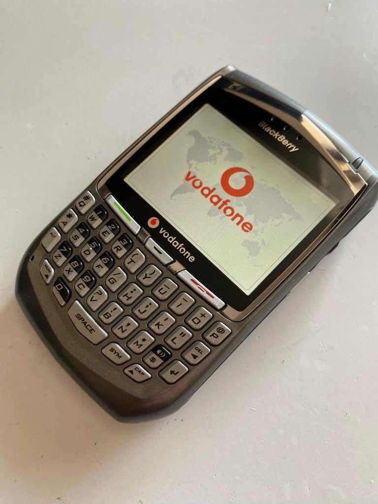 BlackBerry 8700v Cep Telefonu - 2
