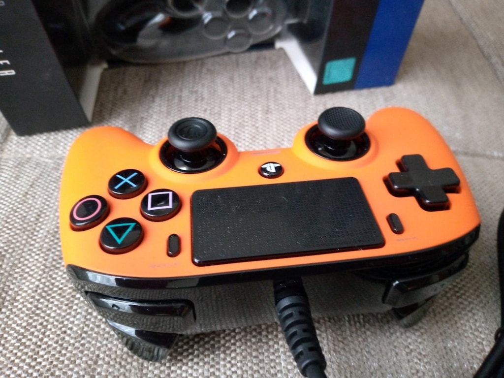 Ps4 kolu kablolu sıfır - 2
