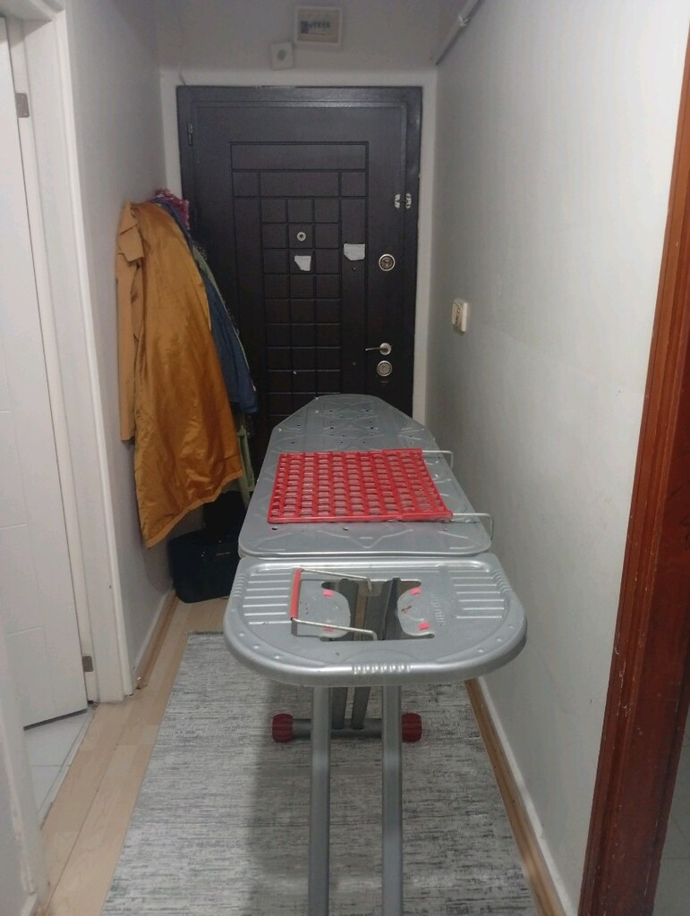 çok az kullanılmış tertemiz ütü masası - 2