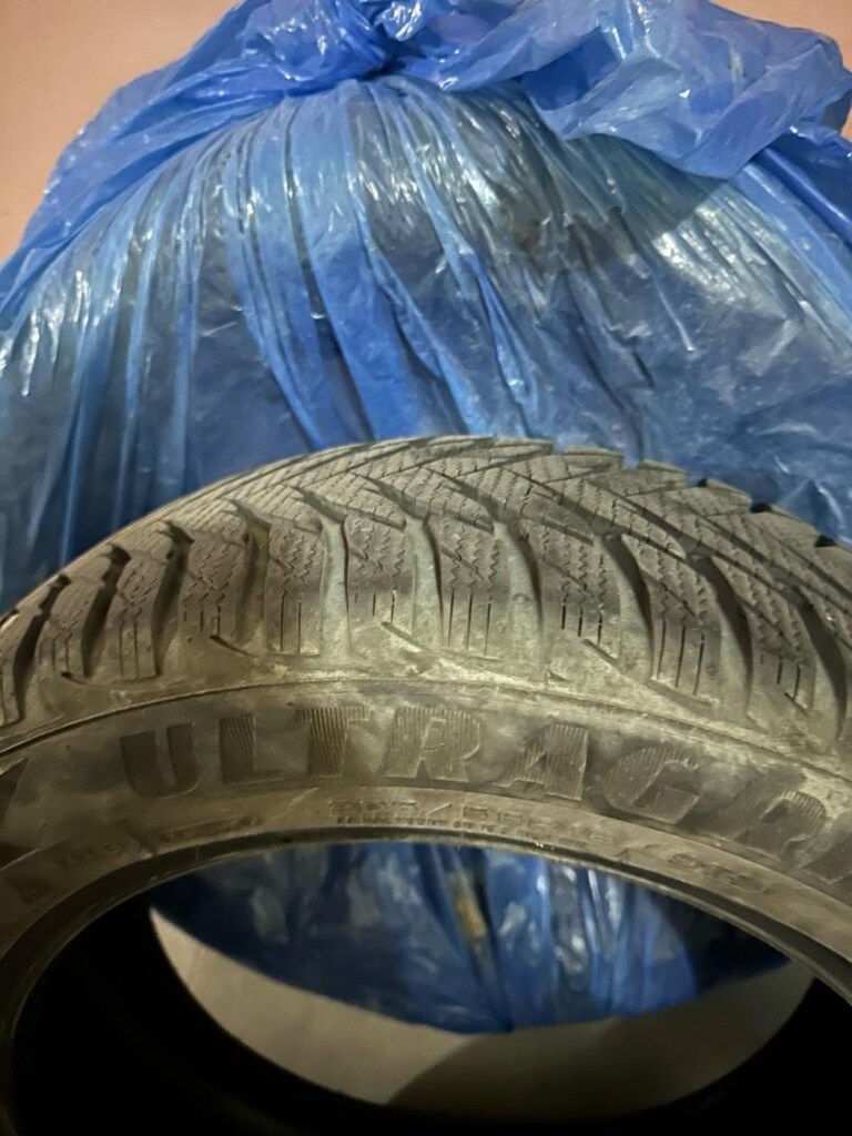 205/55/16 kışlık goodyear - 2