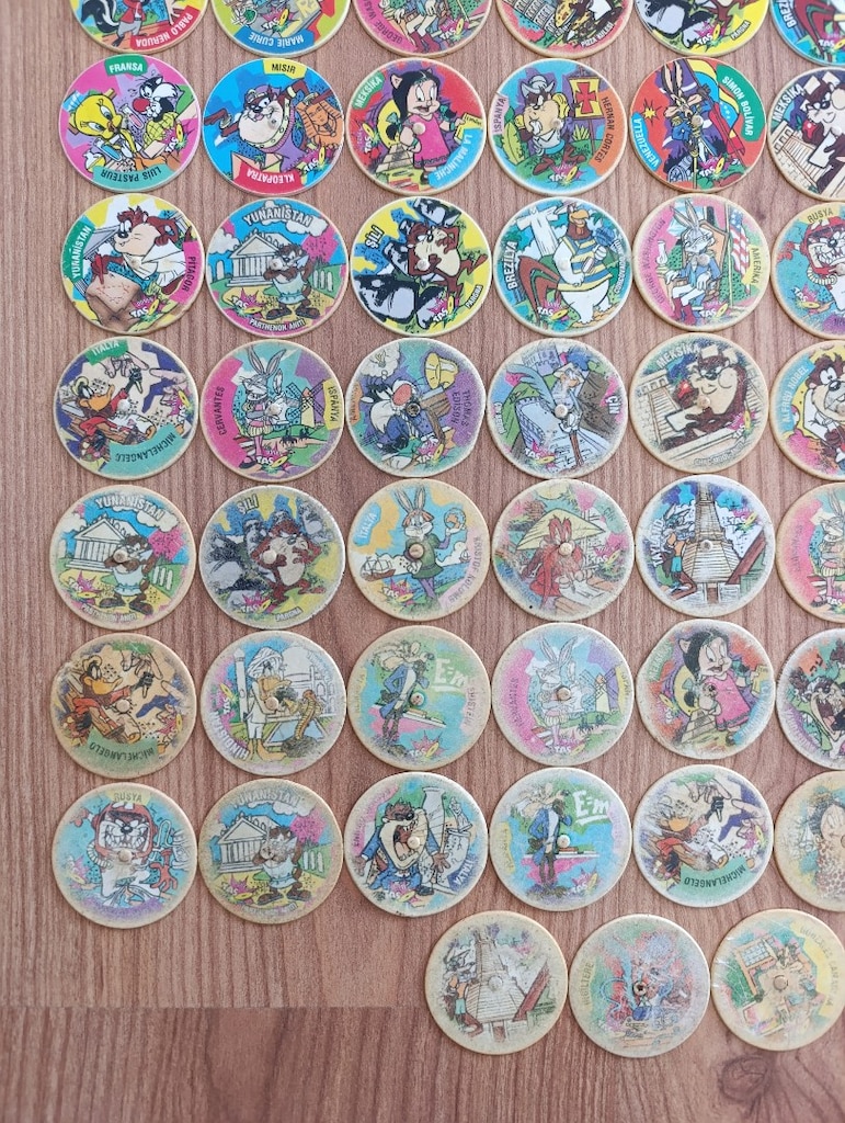 Looney Tunes Dönen Taso - 4