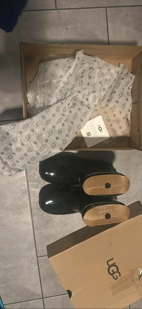 UGG Drizlita Waterproof Siyah Bot – Sıfır, Kutulu (37 Numara) - 2