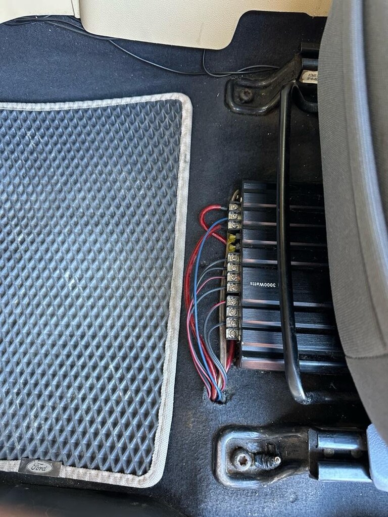 2009 model Ford Connek Aile aracı - 11