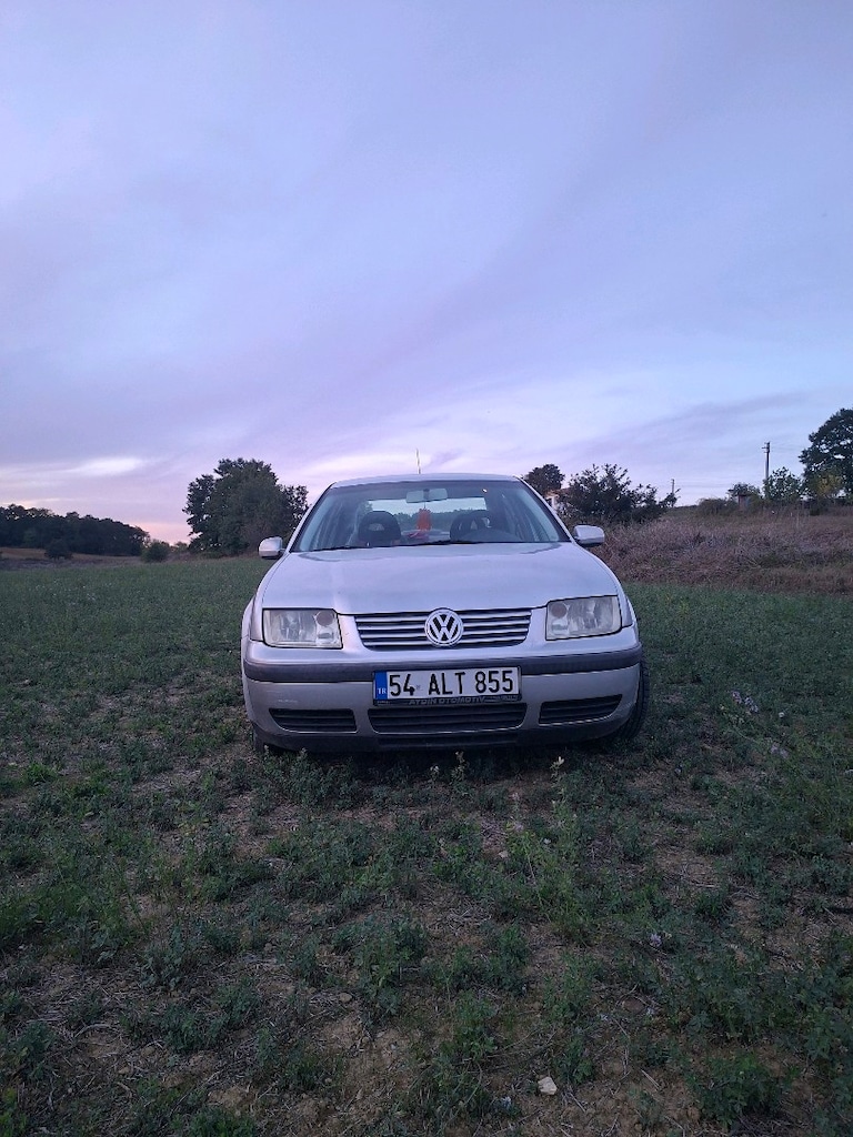 Volkswagen Bora - 2